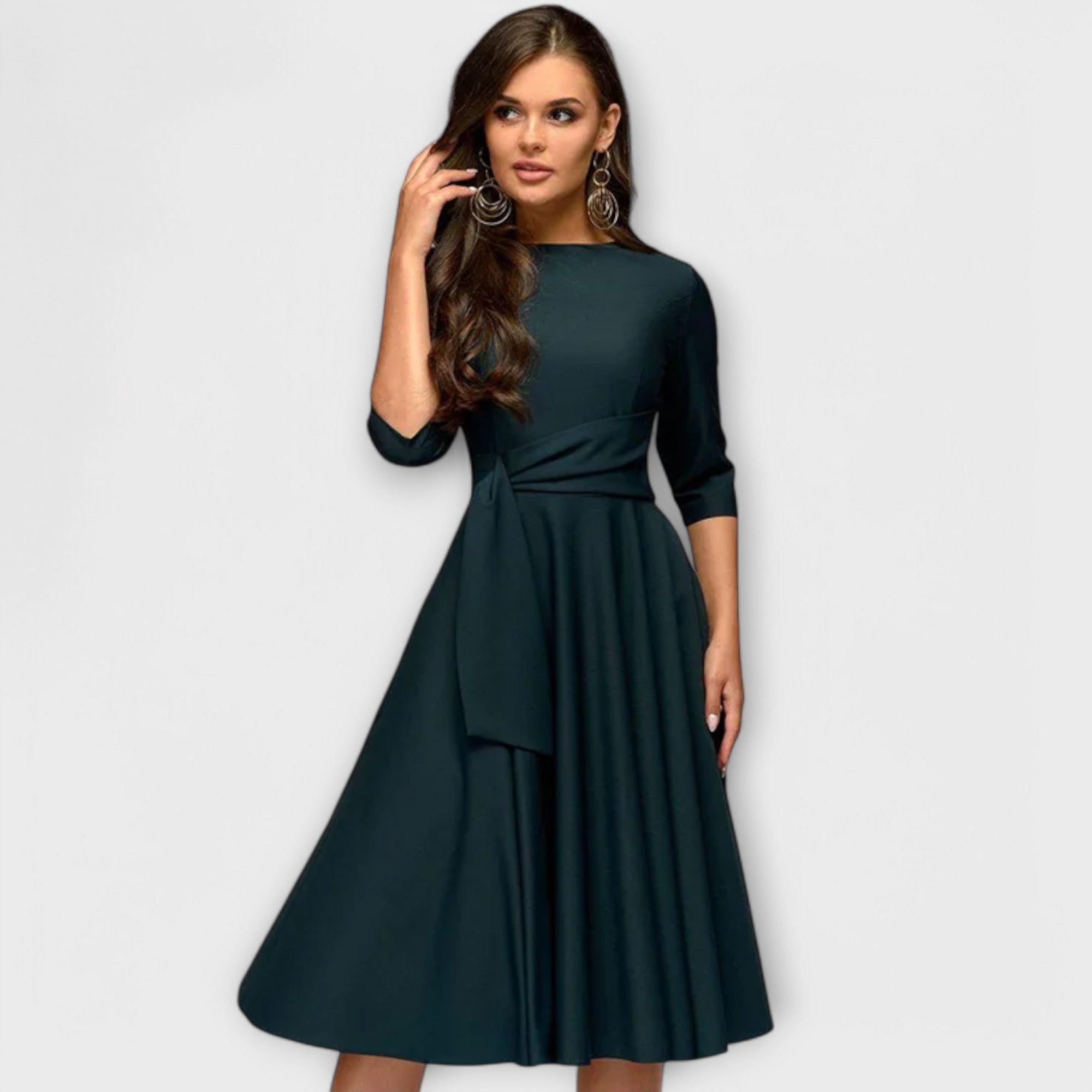 Maja – Elegantna swing haljina