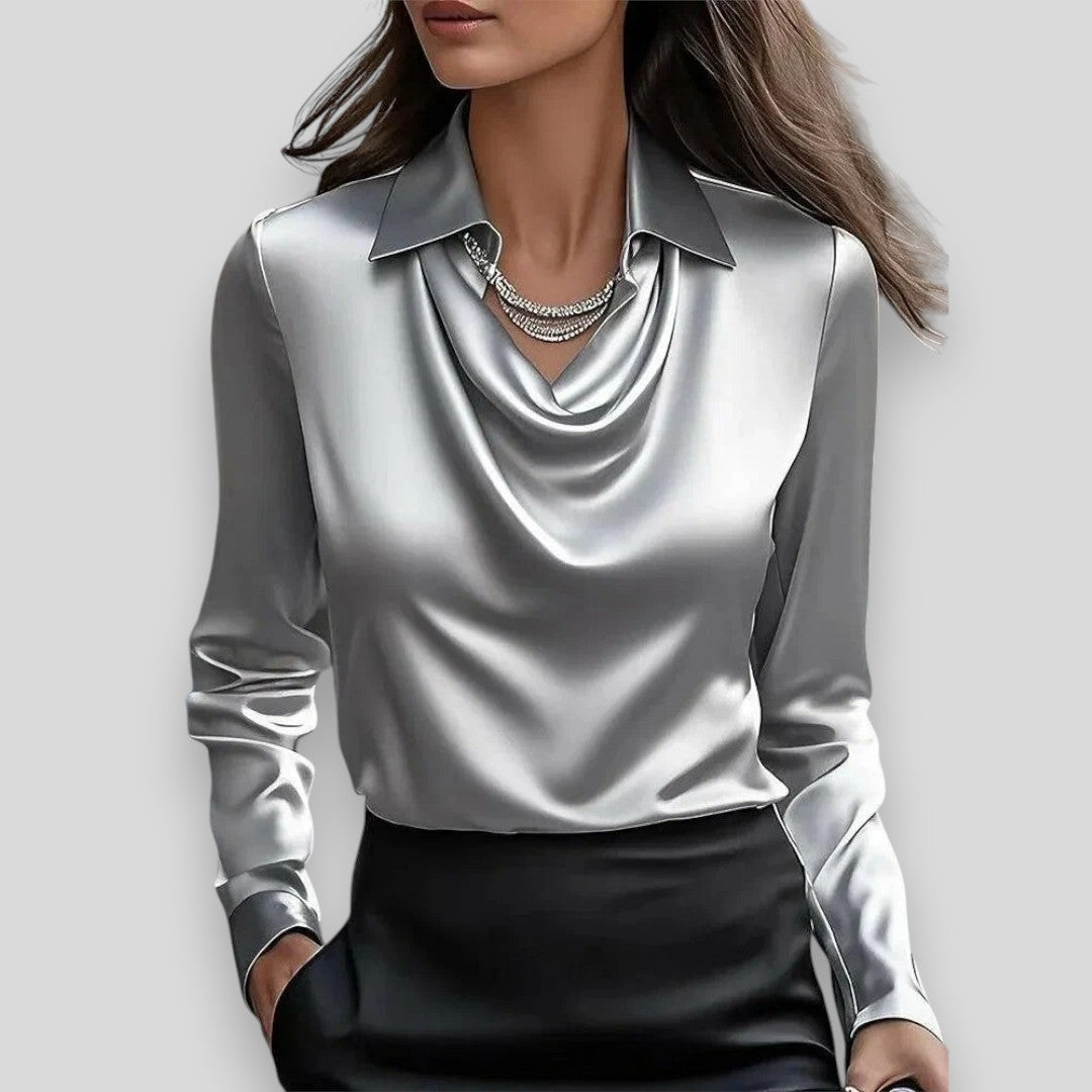 Silvia | bluza s luksuznim sjajem i plisiranim dekolteom